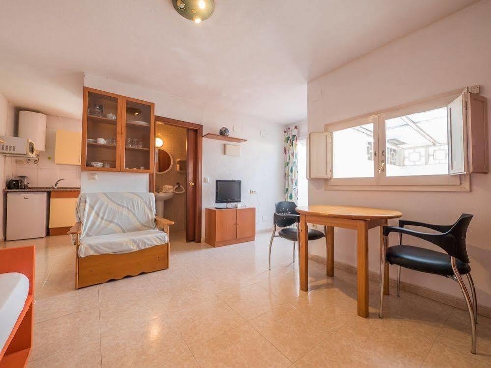 Agi Peater Center Appartement Roses Buitenkant foto